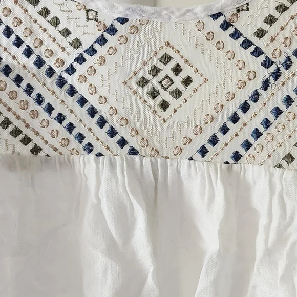 Aeropostale Tank Top Blouse Ivory/Embroidered - Picture 6 of 7